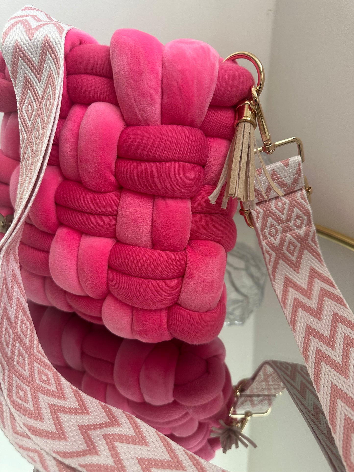 Statement-Tasche - Samt - Pink - 23x23cm