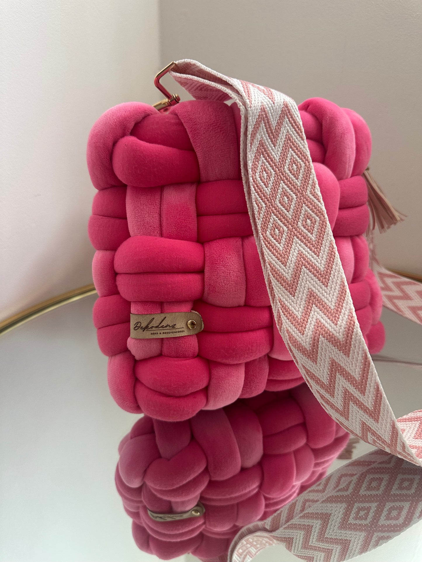 Statement-Tasche - Samt - Pink - 23x23cm