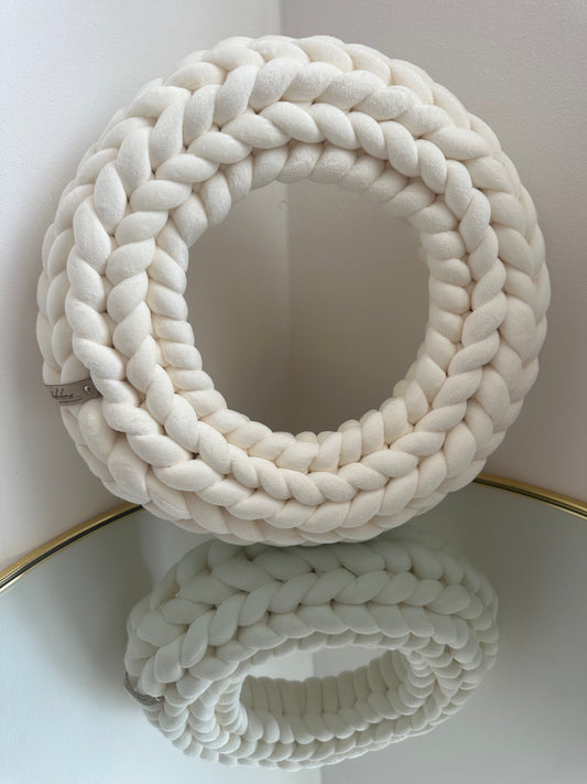 Samtkranz - Wollweiß - 36cm